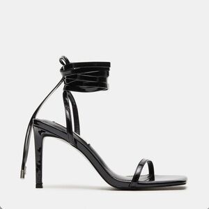 Steve Madden Strappy Black heels